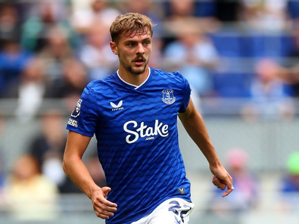 Kiernan Dewsbury-Hall Harap Everton Datangkan Rekrutan Baru
